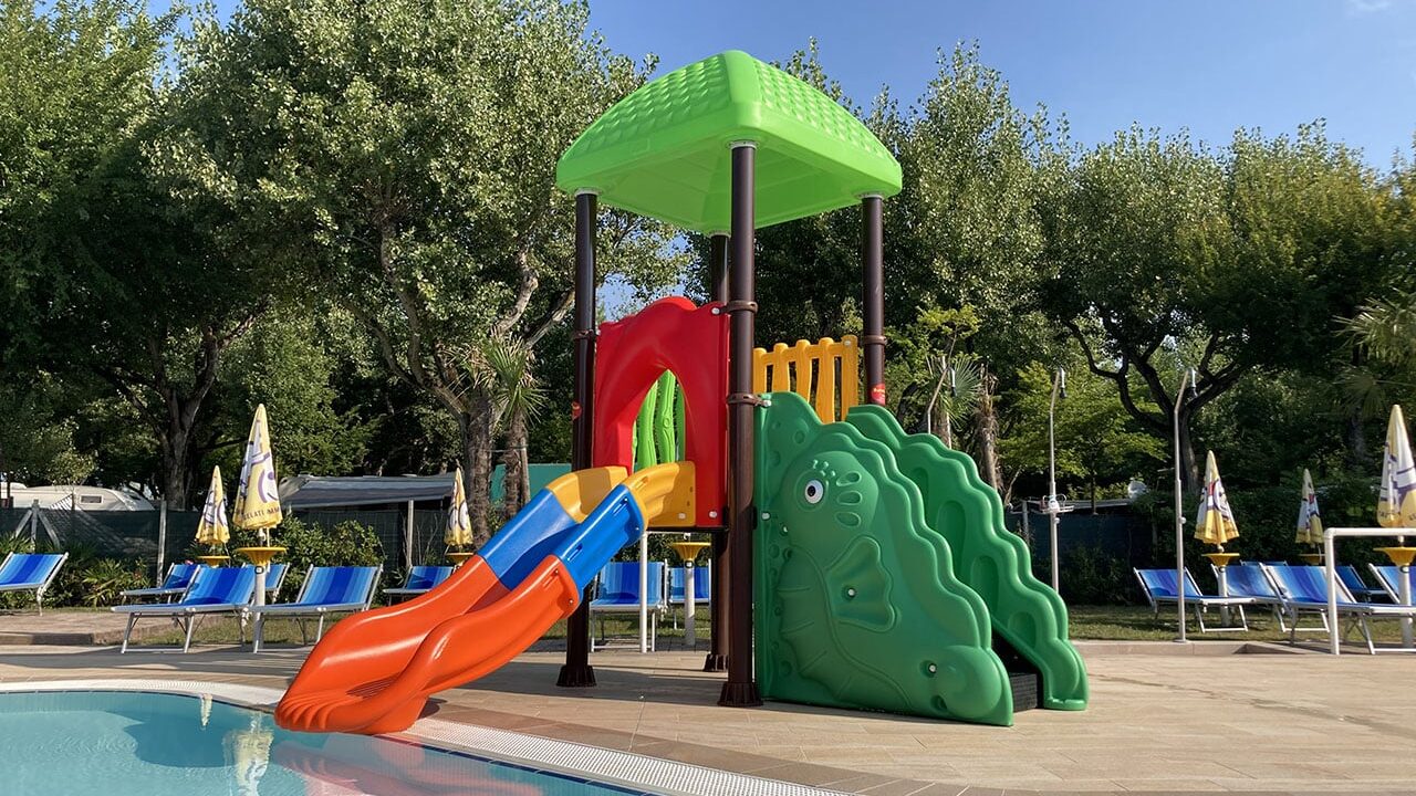 amping parco capraro piscine con scivoli 4 e1605544768274
