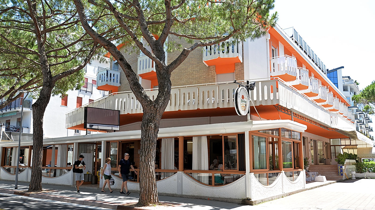 hotel 3 con terrazza cod 122 jesolo b senza logo